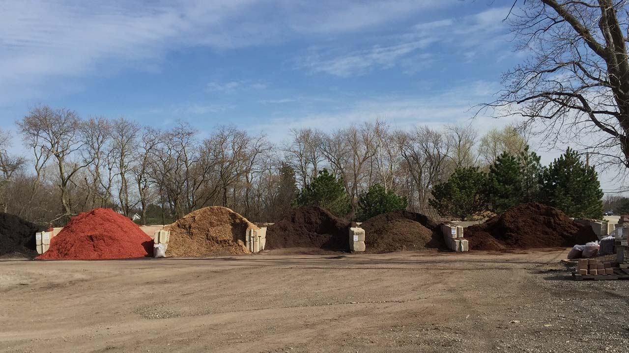 Country Bumpkin Delivery - mulch, dirt, stone, gravel